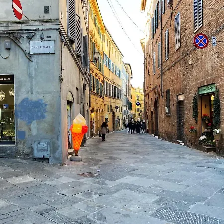 Il Mondo Di Claire - Cozy And Charm Siena Exterior photo