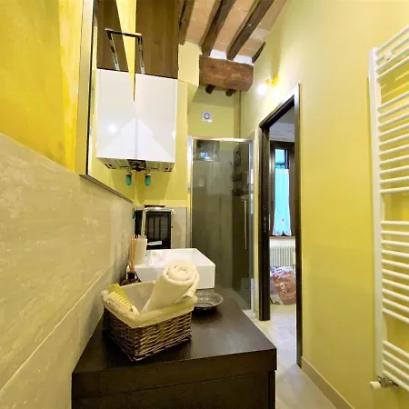 Il Mondo Di Claire - Cozy And Charm Siena Exterior photo
